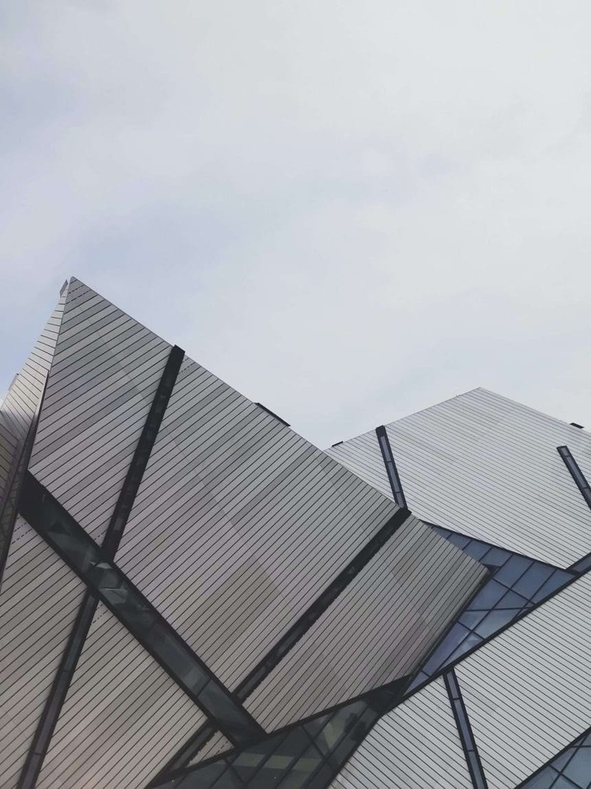 Hop-On Hop-Off Toronto- Royal Ontario Museum, Toronto, Canada