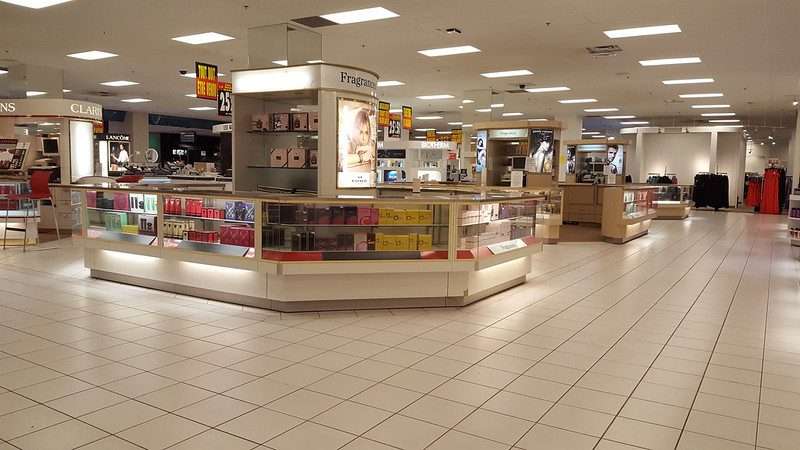 Canadian Discount Store Chain