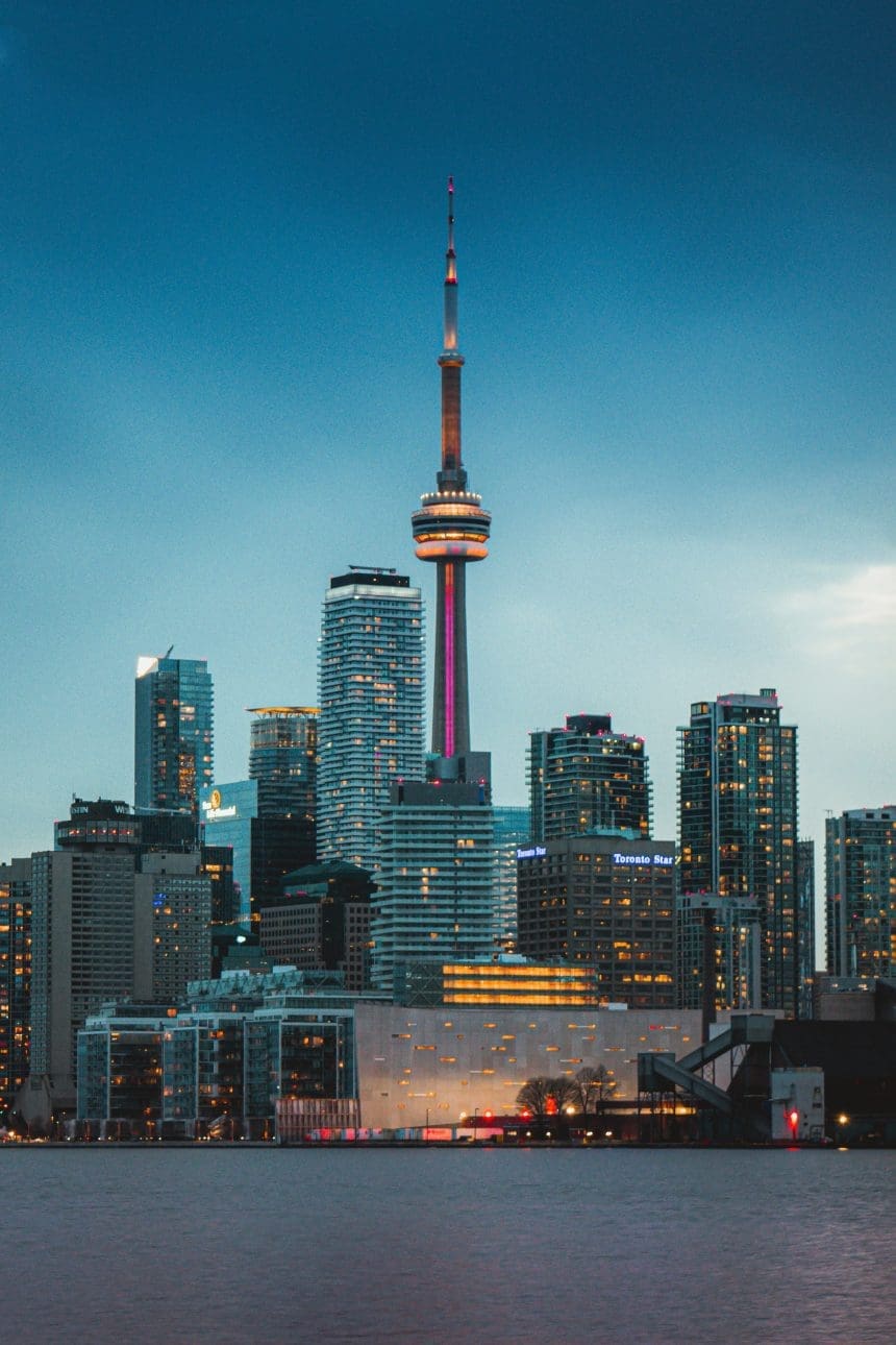 facts on cn tower