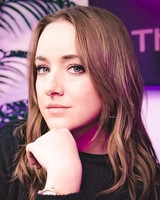 Tracy Davis - Featured